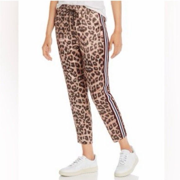 MOTHER Pants - MOTHER The Lounger Leopard Print Ankle
Track Pants In Wildcat L